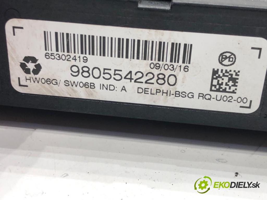 PEUGEOT 308 SW II (LC_, LJ_, LR_, LX_, L4_) 2014 - 2021    1.6 BlueHDi 120 88 kW [120 KM] olej napędowy 2014 - 2021  Modul ťažného oka 9805542280 (Ostatné)