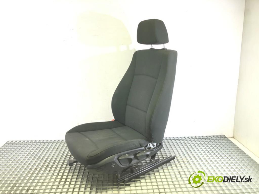 BMW X1 (E84) 2009 - 2015    sDrive 20 d 130 kW [177 KM] olej napędowy 2009 - 2015  Sedadlo ľavy predný