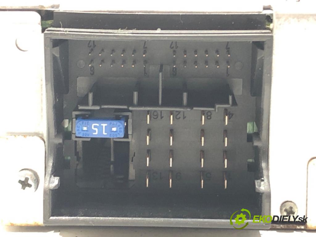 PEUGEOT 307 SW (3H) 2002 - 2009    2.0 HDi 135 100 kW [136 KM] olej napędowy 2004 - 2008  RADIO 96556951XT (Audio zariadenia)