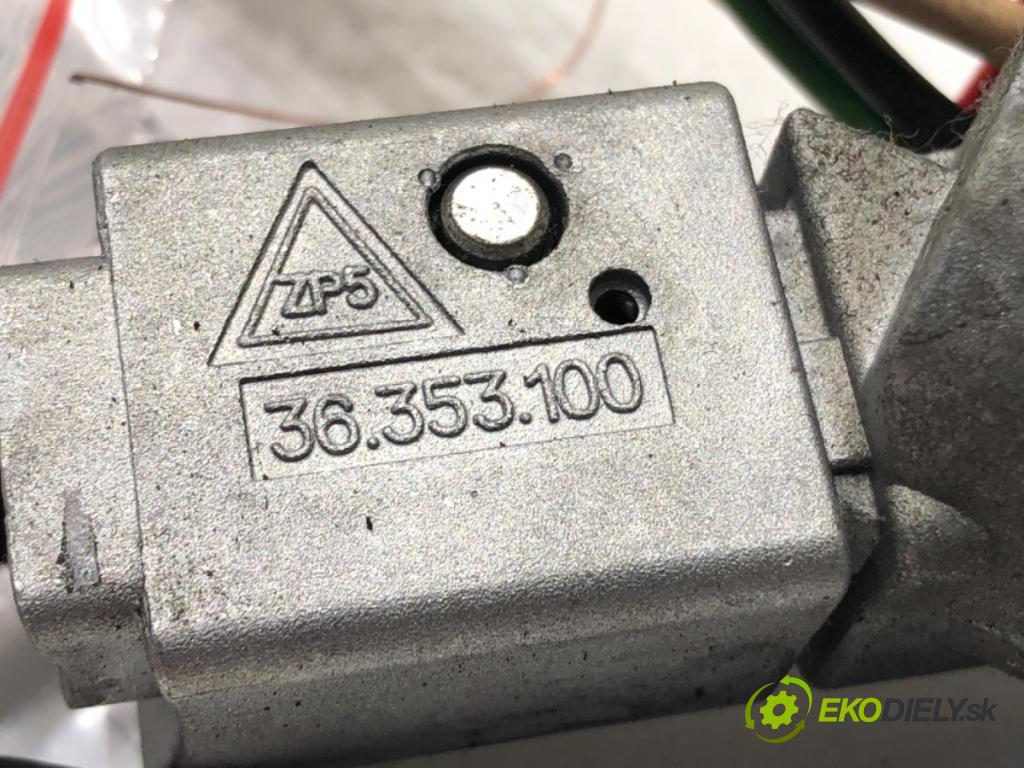 PEUGEOT 307 SW (3H) 2002 - 2009    2.0 HDi 135 100 kW [136 KM] olej napędowy 2004 - 2008  spinačka 36353100 (Spínacie skrinky a kľúče)