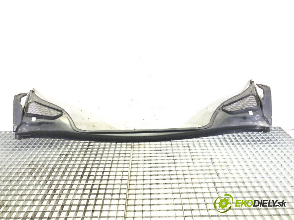 PEUGEOT 307 SW (3H) 2002 - 2009    2.0 HDi 135 100 kW [136 KM] olej napędowy 2004 - 2008  Torpédo, plast pod čelné okno 96543555XT (Torpéda)