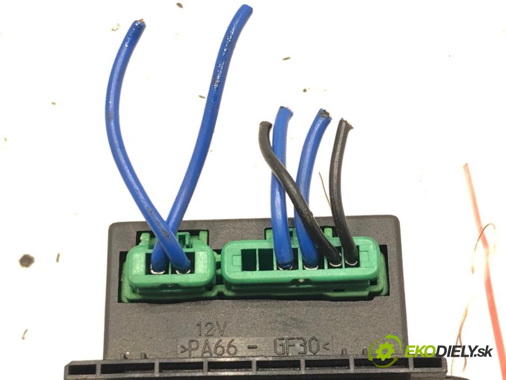 RENAULT SCÉNIC II (JM0/1_) 2003 - 2010    1.6 (JM0C, JM0J, JM1B) 83 kW [113 KM] benzyna 2003 - 2006  Odpor, rezistor kúrenia vzduchu  (Odpory (rezistory) kúrenia)