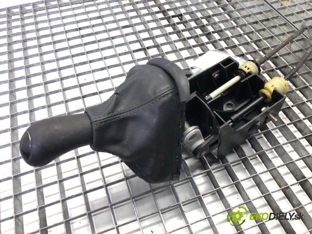 RENAULT SCÉNIC II (JM0/1_) 2003 - 2010    1.6 (JM0C, JM0J, JM1B) 83 kW [113 KM] benzyna 2003 - 2006  Kulisa 8200327403 (Rýchlostné páky / kulisy)