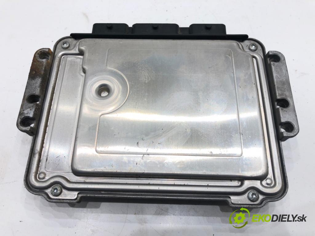 RENAULT SCÉNIC II (JM0/1_) 2003 - 2010    1.9 D 85 kW [116 KM] olej napędowy 2006 - 2008  riadiaca jednotka Motor 0281012769 (Riadiace jednotky)