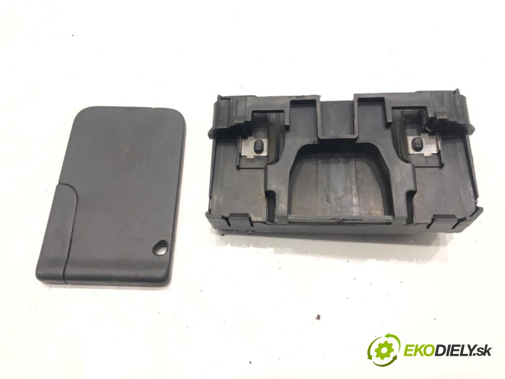 RENAULT SCÉNIC II (JM0/1_) 2003 - 2010    1.9 D 85 kW [116 KM] olej napędowy 2006 - 2008  spinačka 8200125077 (Spínacie skrinky a kľúče)