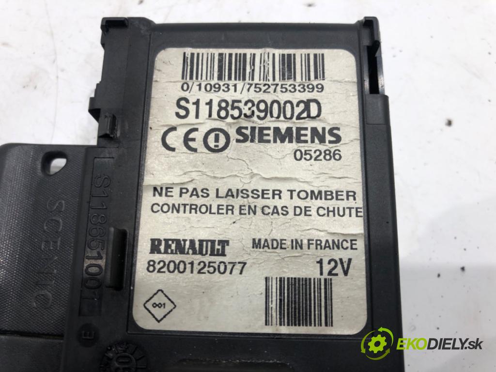 RENAULT SCÉNIC II (JM0/1_) 2003 - 2010    1.9 D 85 kW [116 KM] olej napędowy 2006 - 2008  spinačka 8200125077 (Spínacie skrinky a kľúče)