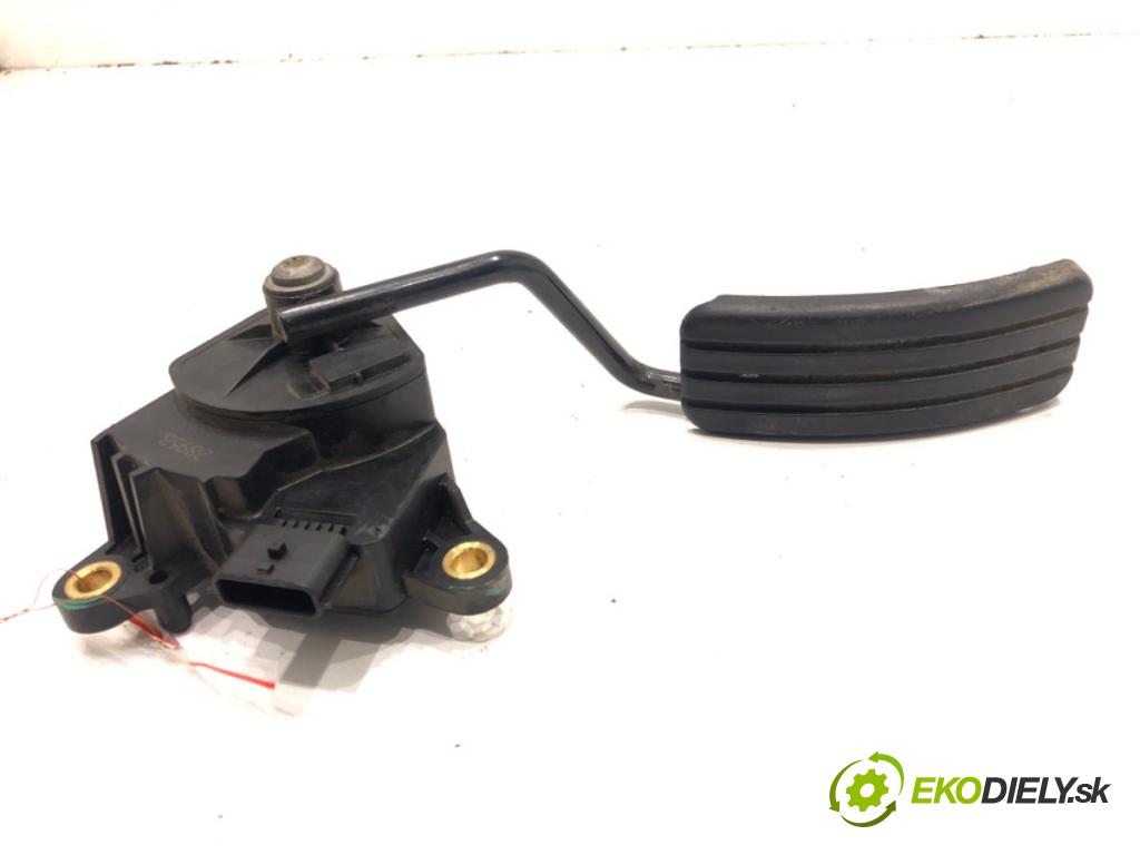 RENAULT SCÉNIC II (JM0/1_) 2003 - 2010    1.9 D 85 kW [116 KM] olej napędowy 2006 - 2008  Potenciometer plynu 8200159647 (Pedále)