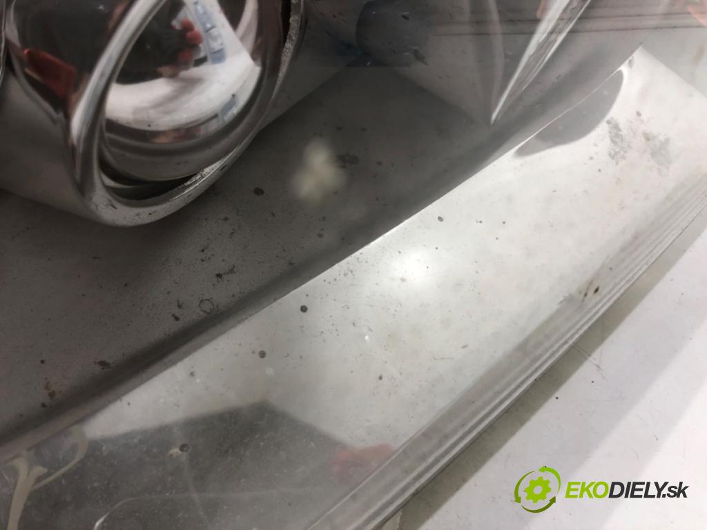VW GOLF IV (1J1) 1997 - 2008    1.6 74 kW [100 KM] benzyna 1997 - 2004  Svetlomet pravy predný