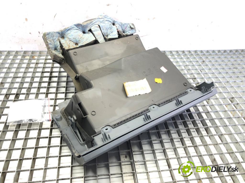 SKODA FABIA I (6Y2) 1999 - 2008    1.4 44 kW [60 KM] benzyna 2000 - 2002  Priehradka, kastlík spolujazdca  (Priehradky, kastlíky)