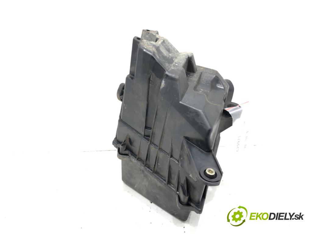 SKODA FABIA I (6Y2) 1999 - 2008    1.4 44 kW [60 KM] benzyna 2000 - 2002  Obal filtra vzduchu  (Obaly filtrov vzduchu)