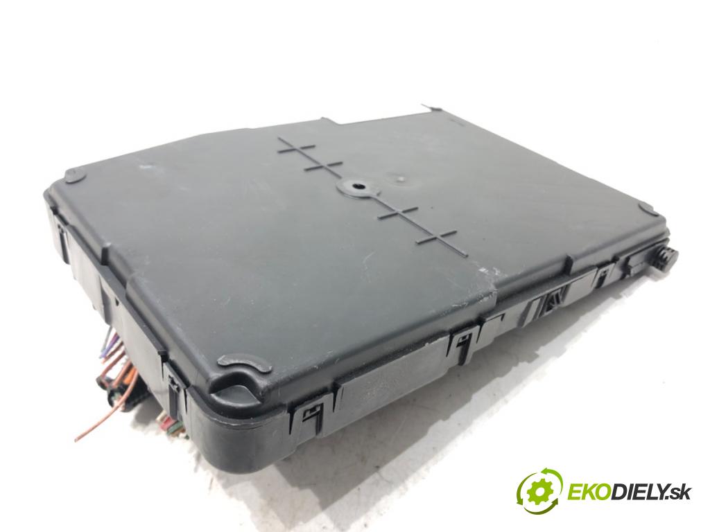 RENAULT SCÉNIC II (JM0/1_) 2003 - 2010    1.9 dCi (JM0G, JM12, JM1G, JM2C) 88 kW [120 KM] olej napędowy 2003 - 2006  Modul UCH 8200309691 (Ostatné)