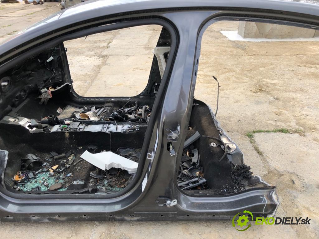 FORD MONDEO V liftback (CE) 2014 - 2022    2.0 TDCi 110 kW [150 KM] olej napędowy 2014 - 2022  KAROSERIA ČTVRŤÁK pravý přední část střecha levý práh