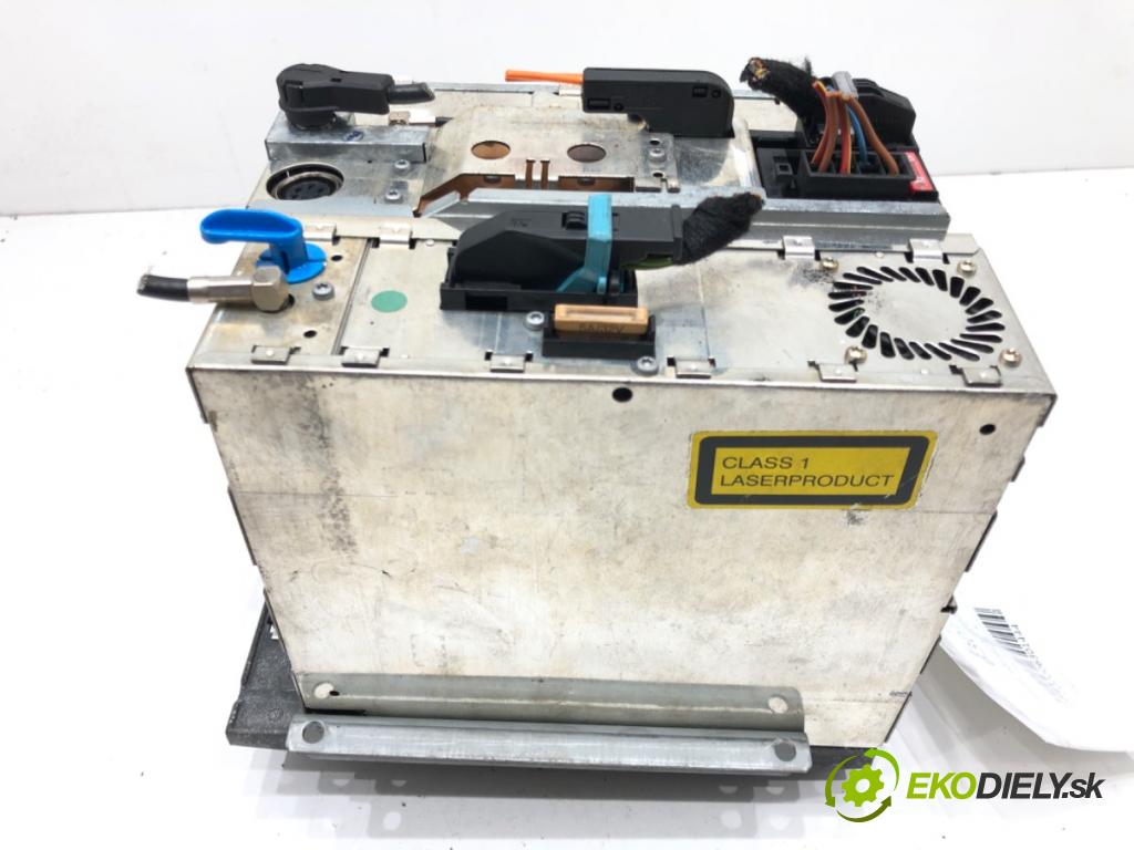 MERCEDES-BENZ KLASA S (W220) 1998 - 2005    S 320 (220.065, 220.165) 165 kW [224 KM] benzyna 1998 - 2005  RADIO A2208203789 (Audio zariadenia)