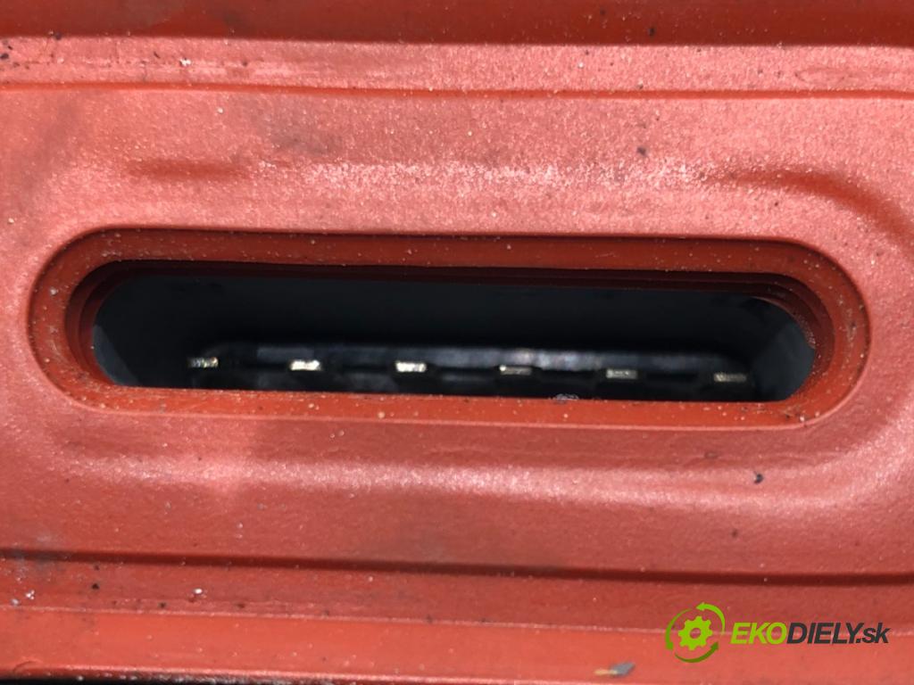 MERCEDES-BENZ KLASA S (W220) 1998 - 2005    S 320 (220.065, 220.165) 165 kW [224 KM] benzyna 1998 - 2005  Menič XENON  (Riadiace jednotky xenónu)