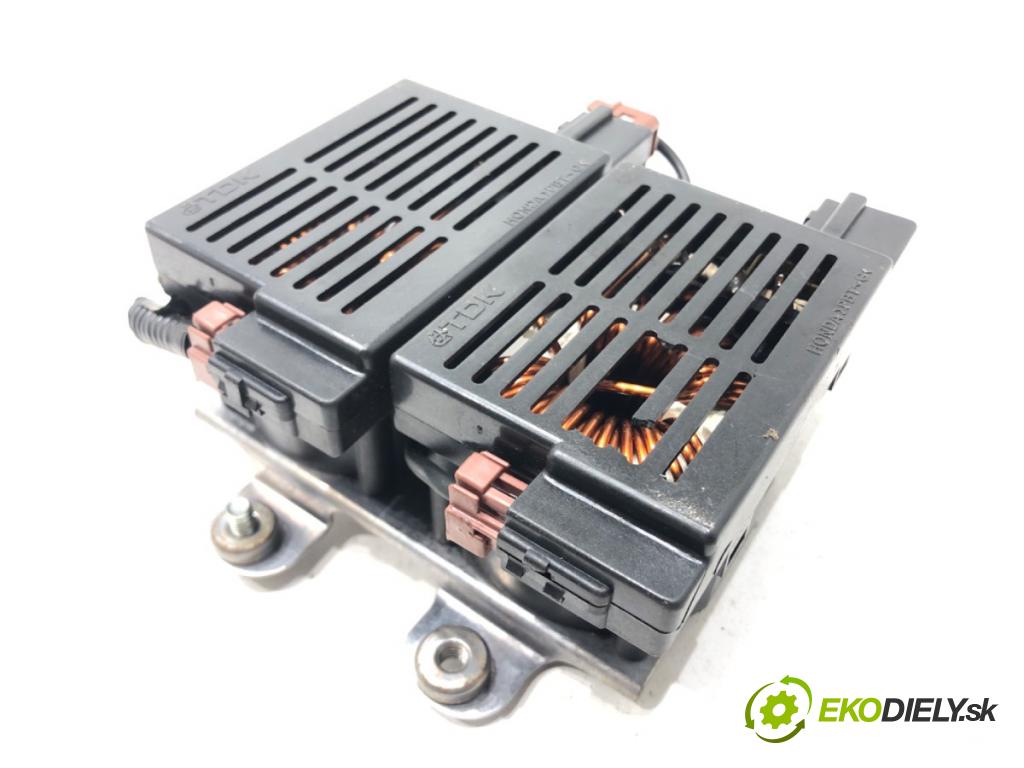 HONDA ACCORD VI coupe (CG) 1997 - 2003    3.0 V6 24V (CG2) 147 kW [200 KM] benzyna 1998 - 2003  Zosilňovač 39155-S82-G010-M1 (Zosilňovače)