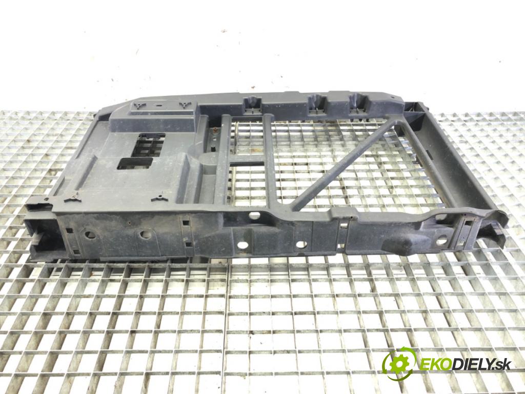 CITROEN C3 I (FC_, FN_) 2002 - 2022    1.4 16V HDi 66 kW [90 KM] olej napędowy 2002 - 2022  držák přední část  (Výztuhy přední)