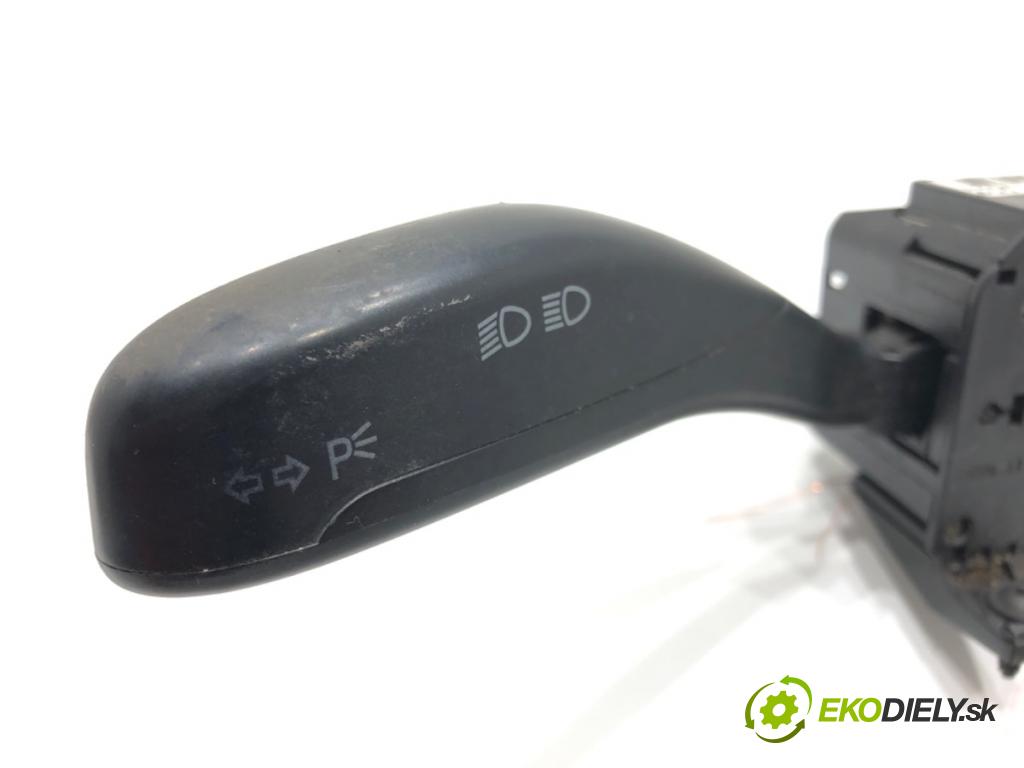 VW POLO (9N_, 9A_) 2001 - 2014    1.4 TDI 55 kW [75 KM] olej napędowy 2001 - 2005  Prepínač kombinovaný 6Q0953503AD (Prepínače, spínače, tlačidlá a ovládače kúrenia)