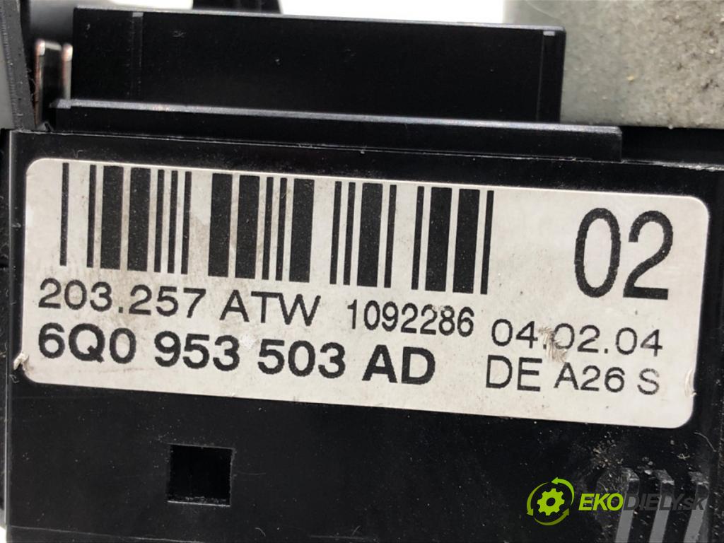 VW POLO (9N_, 9A_) 2001 - 2014    1.4 TDI 55 kW [75 KM] olej napędowy 2001 - 2005  Prepínač kombinovaný 6Q0953503AD (Prepínače, spínače, tlačidlá a ovládače kúrenia)