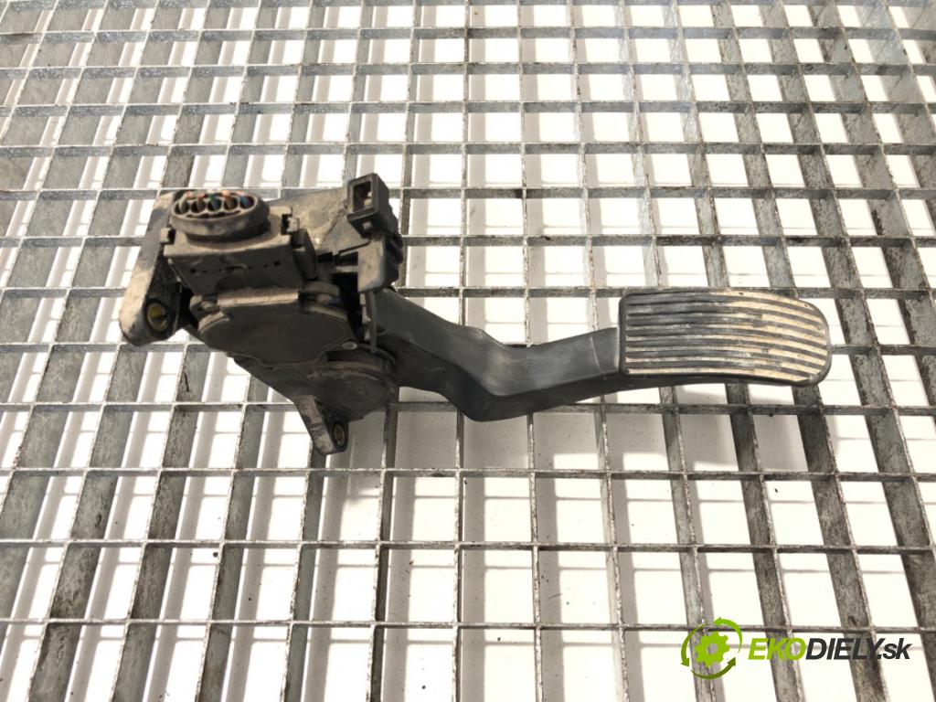 MERCEDES-BENZ VITO Autobus (W638) 1996 - 2003    112 CDI 2.2 (638.194) 90 kW [122 KM] olej napędowy 1999 - 2003  Potenciometer plynu 0281002335 (Pedále)