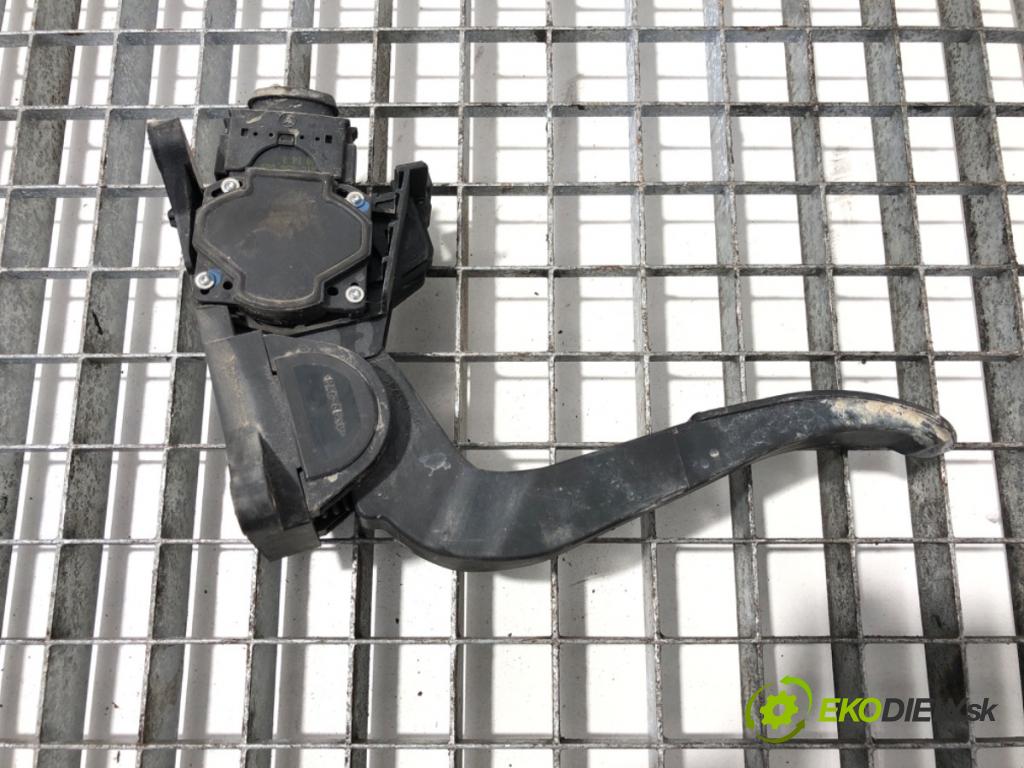 MERCEDES-BENZ VITO Autobus (W638) 1996 - 2003    112 CDI 2.2 (638.194) 90 kW [122 KM] olej napędowy 1999 - 2003  Potenciometer plynu 0281002335 (Pedále)