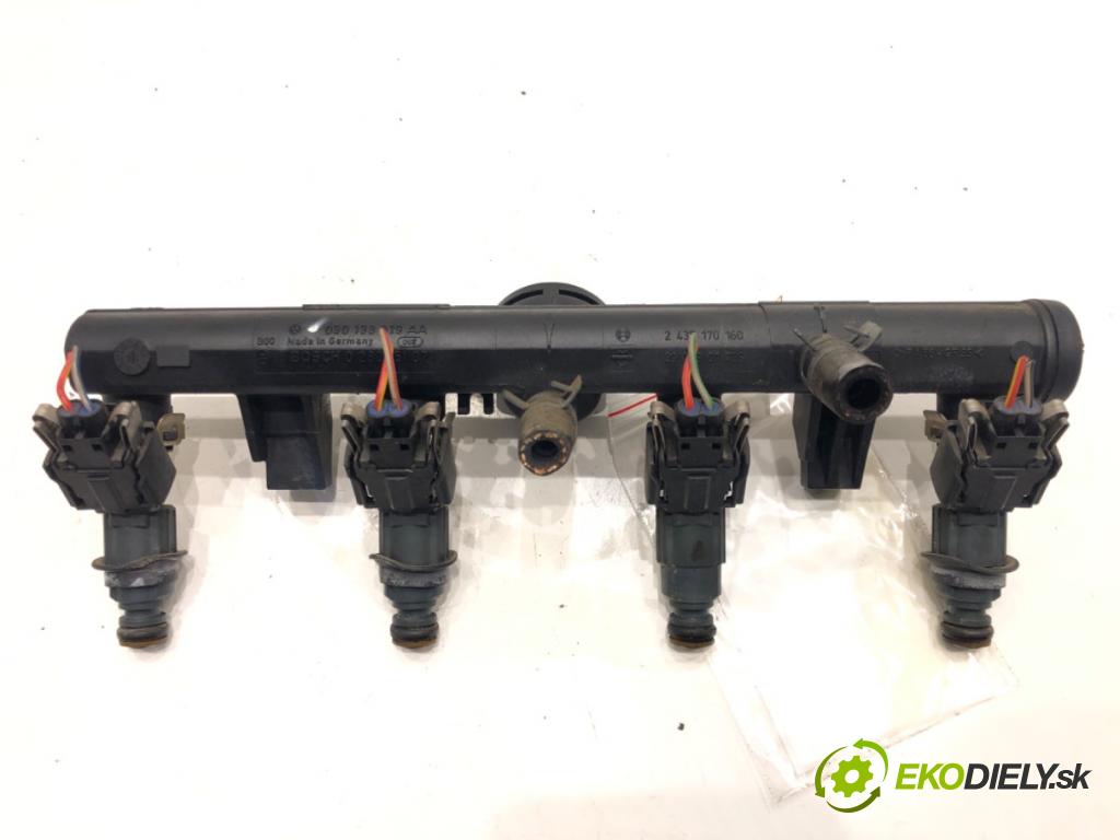 VW LUPO I (6X1, 6E1) 1998 - 2005    1.0 37 kW [50 KM] benzyna 1998 - 2000  Lišta vstrekovacia 030133319AA (Vstrekovacie lišty)