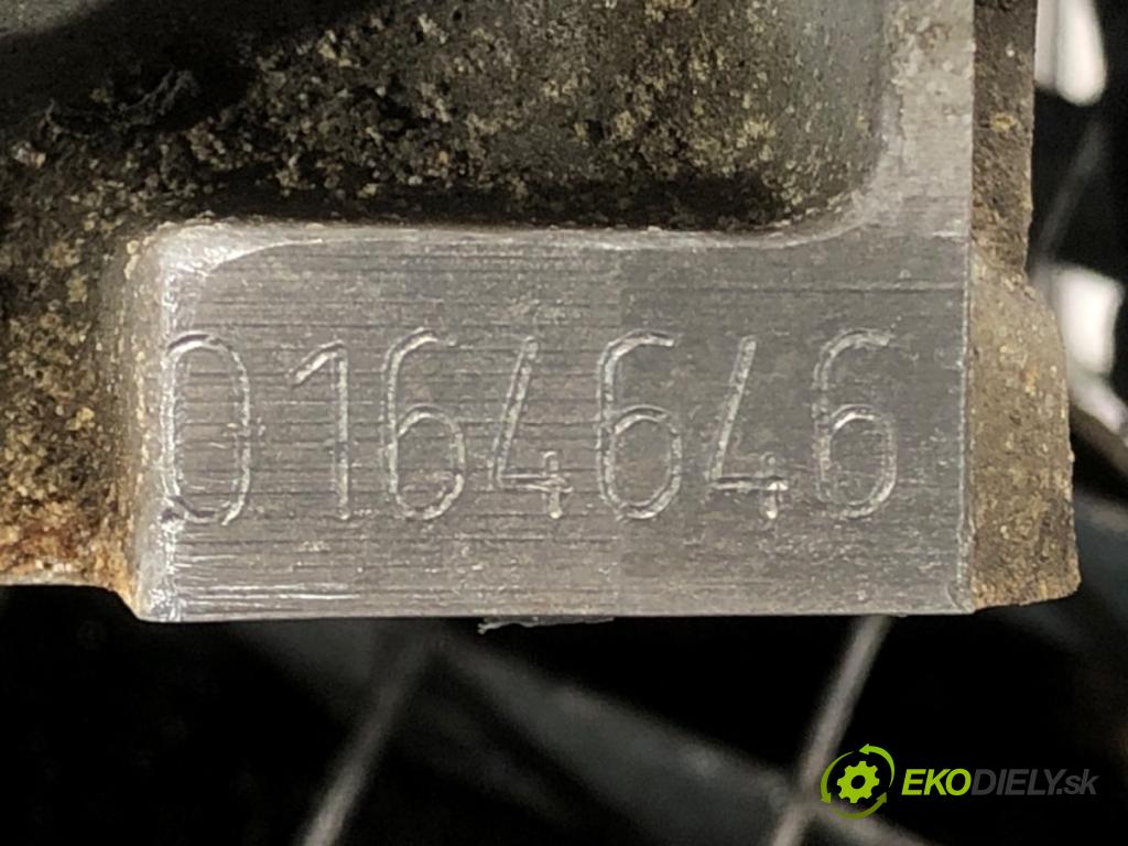 AUDI A4 B6 (8E2) 2000 - 2005    2.4 125 kW [170 KM] benzyna 2001 - 2004  Hlava valcov ľavá strana BDV (Hlavy valcov)