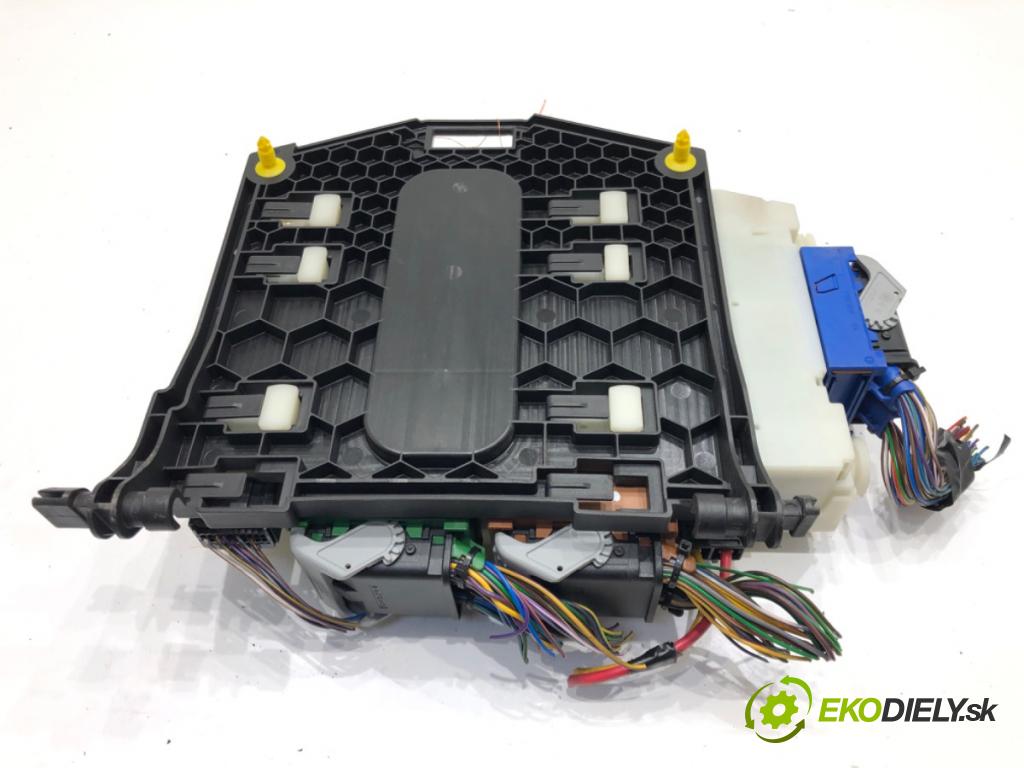 FORD MONDEO IV (BA7) 2007 - 2015    1.8 TDCi 92 kW [125 KM] olej napędowy 2007 - 2015  modul BSI 7G9T-14A073-DC (Pojistkové skříňky)