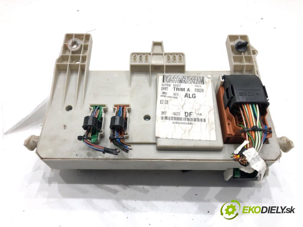 FORD FOCUS C-MAX (DM2) 2003 - 2007    2.0 TDCi 100 kW [136 KM] olej napędowy 2003 - 2007  skříňka poistková 3M5T-14A073-DF (Pojistkové skříňky)