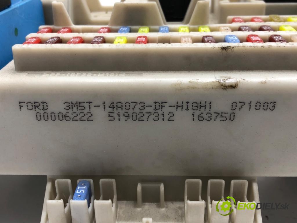 FORD FOCUS C-MAX (DM2) 2003 - 2007    2.0 TDCi 100 kW [136 KM] olej napędowy 2003 - 2007  skříňka poistková 3M5T-14A073-DF (Pojistkové skříňky)