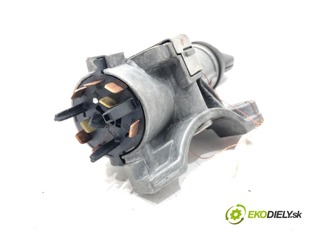 VW POLO (9N_, 9A_) 2001 - 2014    1.2 12V 47 kW [64 KM] benzyna 2001 - 2007  spinačka 4B0905851G (Spínacie skrinky a kľúče)