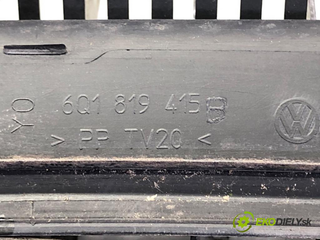 VW POLO (9N_, 9A_) 2001 - 2014    1.2 12V 47 kW [64 KM] benzyna 2001 - 2007  Torpédo, plast pod čelné okno 6Q1819415B (Torpéda)