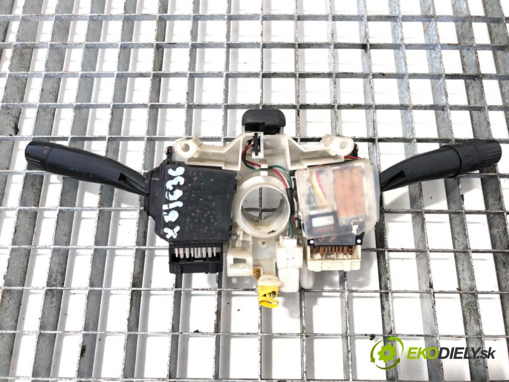 SUBARU FORESTER (SF_) 1997 - 2002    2.0 AWD (SF5) 92 kW [125 KM] benzyna 1998 - 2002  Prepínač kombinovaný  (Prepínače, spínače, tlačidlá a ovládače kúrenia)
