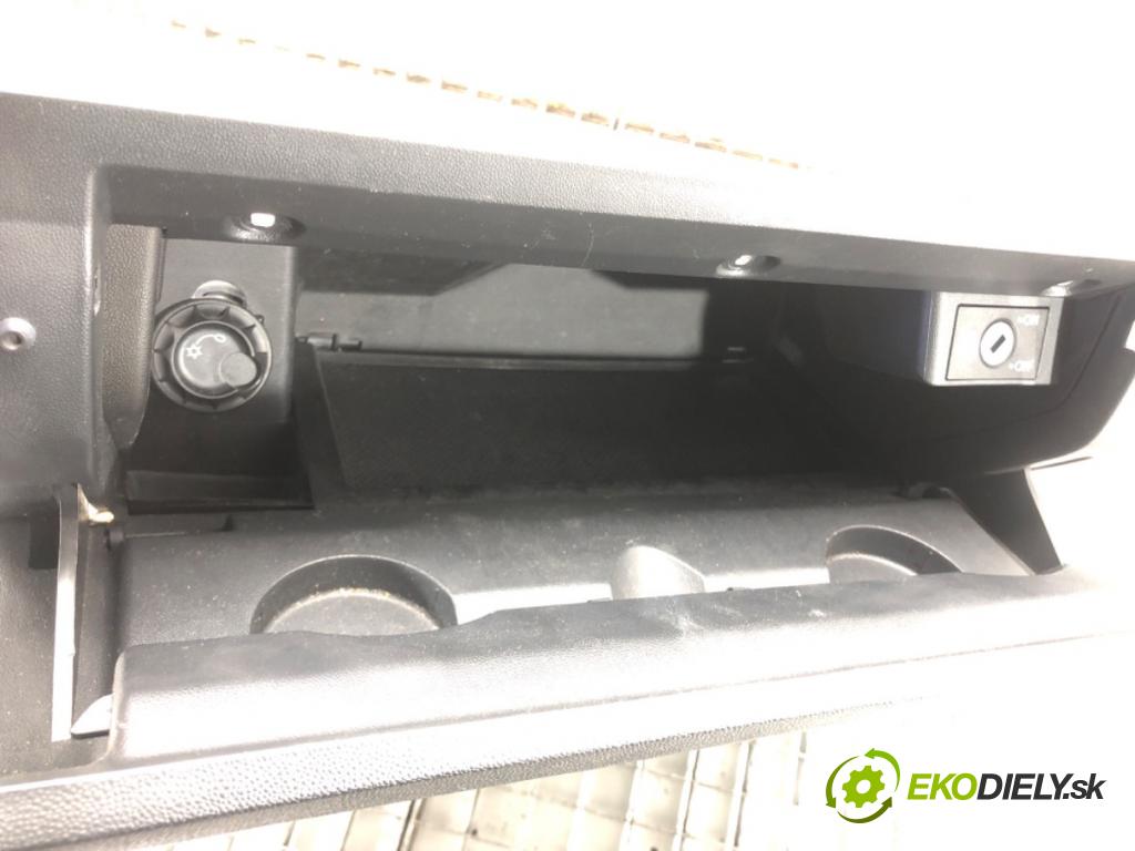 SKODA FABIA I (6Y2) 1999 - 2008    2.0 85 kW [116 KM] benzyna 1999 - 2008  Priehradka, kastlík spolujazdca  (Priehradky, kastlíky)