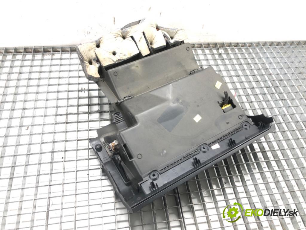 SKODA FABIA I (6Y2) 1999 - 2008    2.0 85 kW [116 KM] benzyna 1999 - 2008  Priehradka, kastlík spolujazdca  (Priehradky, kastlíky)