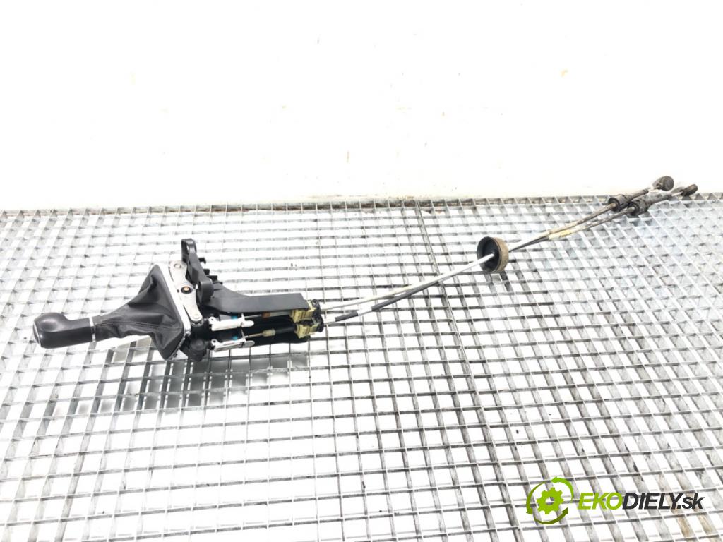 OPEL ZAFIRA B Nadwozie pełne/minivan (A05) 2005 - 2015    1.9 CDTI VAN (M75) 110 kW [150 KM] olej napędowy 2005 - 2015  Kulisa 55351959 (Rýchlostné páky / kulisy)