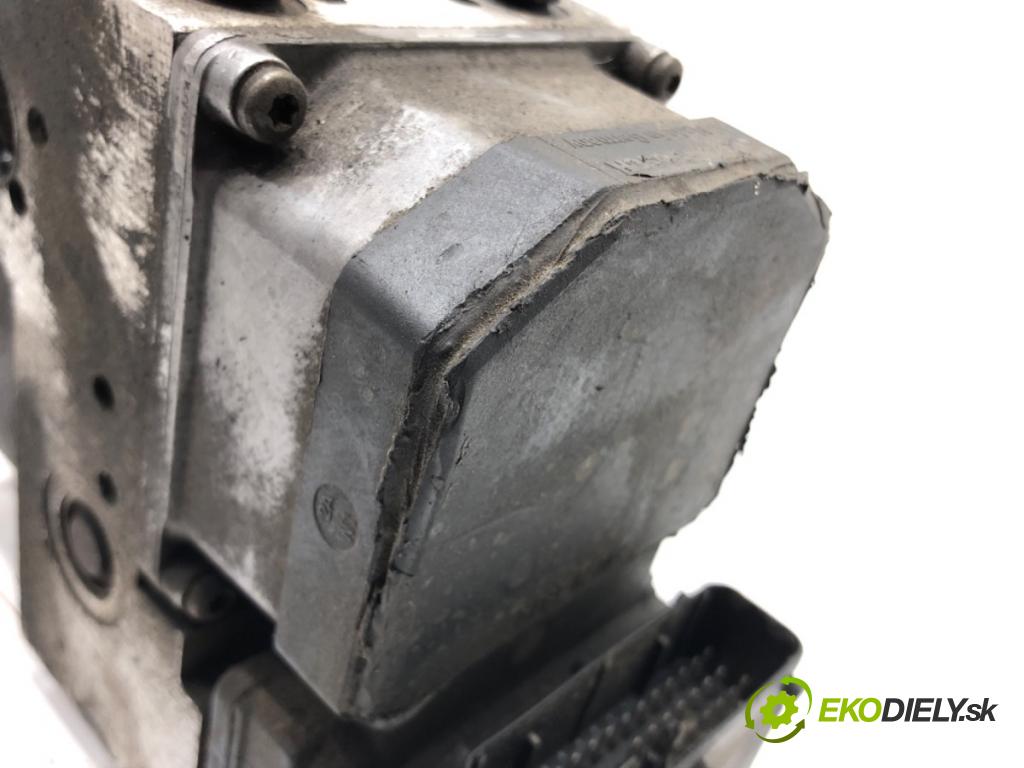 AUDI A6 C5 sedan 1998 121 kW 2.4 2393 pumpa ABS 0273004285 (Pumpa ABS)