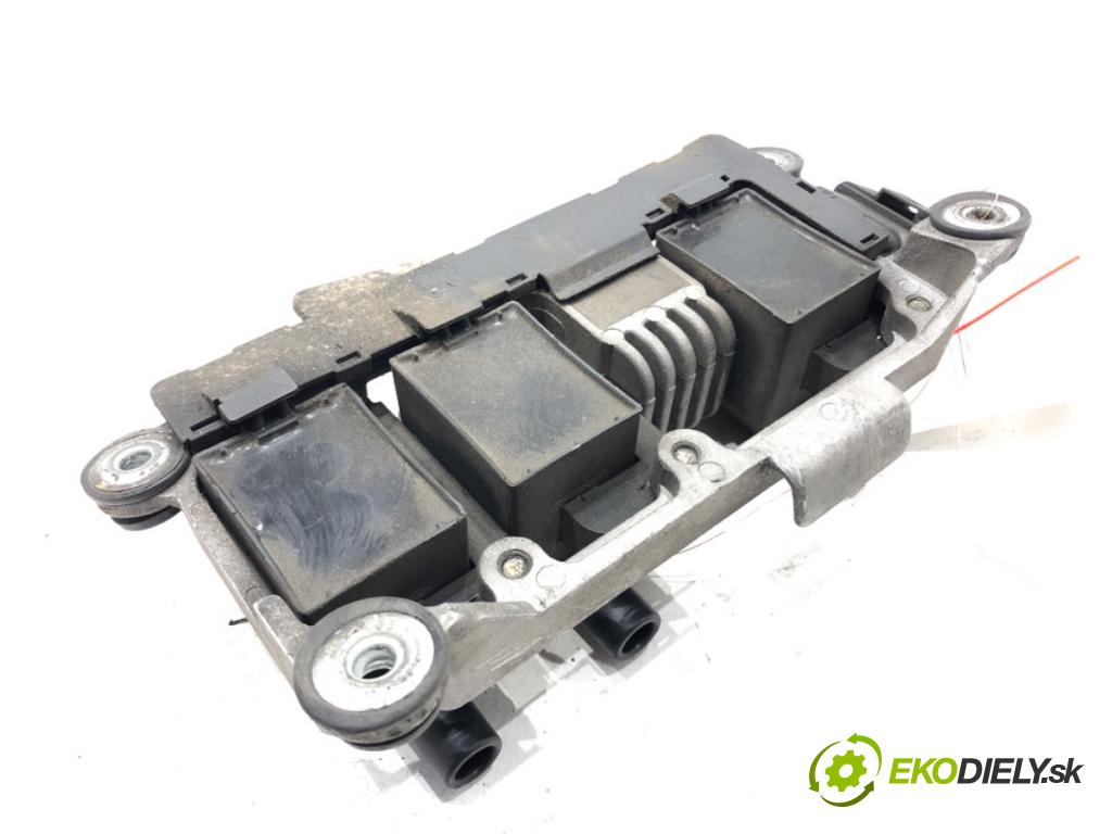 AUDI A6 C5 (4B2) 1997 - 2005    2.4 121 kW [165 KM] benzyna 1997 - 2005  Cievka zapaľovacia  (Zapaľovacie cievky, moduly)