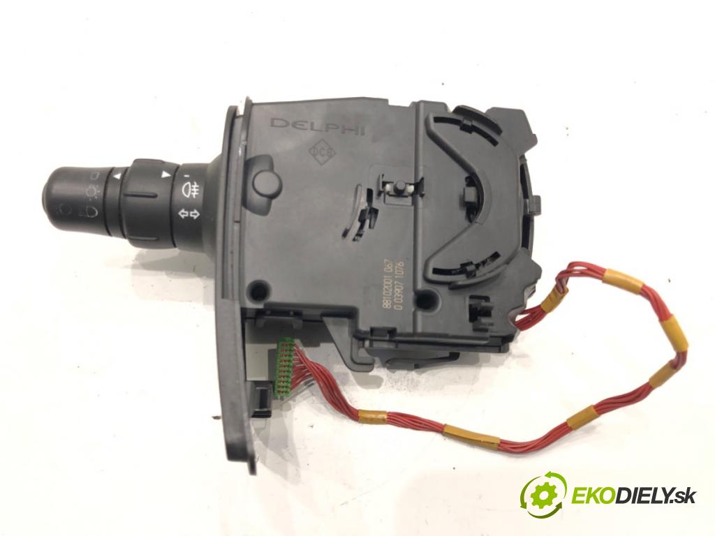 RENAULT CLIO III (BR0/1, CR0/1) 2005 - 2014    1.2 16V (BR0R, BR1D, BR1L, CR0R) 48 kW [65 KM] benzyna 2005 - 2014  Prepínač smeroviek  (Prepínače, spínače, tlačidlá a ovládače kúrenia)