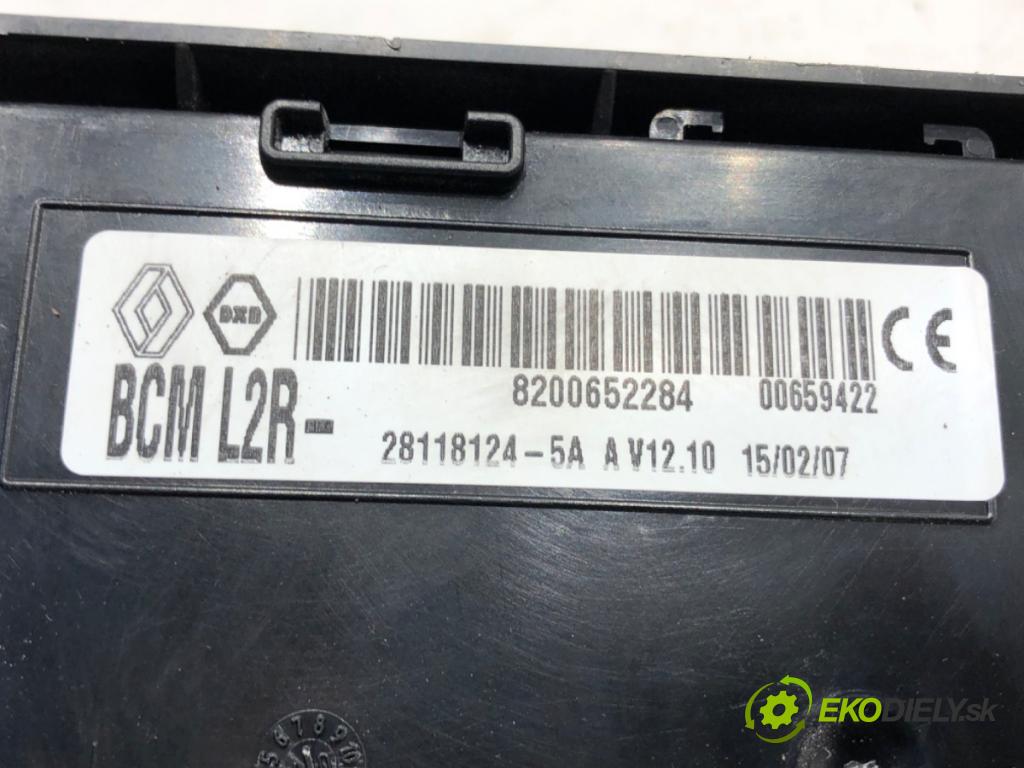 RENAULT CLIO III (BR0/1, CR0/1) 2005 - 2014    1.2 16V (BR0R, BR1D, BR1L, CR0R) 48 kW [65 KM] benzyna 2005 - 2014  Modul BCM 8200652284 (Ostatné)