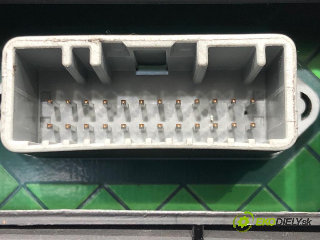 RENAULT CLIO III (BR0/1, CR0/1) 2005 - 2014    1.2 16V (BR0R, BR1D, BR1L, CR0R) 48 kW [65 KM] benzyna 2005 - 2014  Prístrojovka 8200820993C (Prístrojové dosky, displeje)