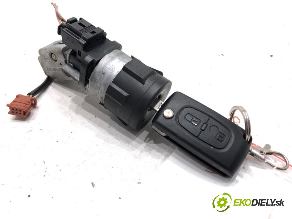 PEUGEOT 207 (WA_, WC_) 2006 - 2015    1.6 HDi 66 kW [90 KM] olej napędowy 2006 - 2013  spinačka 36393600 (Spínacie skrinky a kľúče)