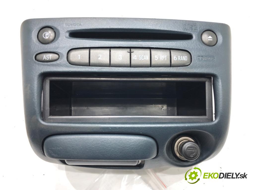 TOYOTA YARIS VERSO (_P2_) 1999 - 2005    1.4 D-4D (NLP20_, NLP22_) 55 kW [75 KM] olej napędowy 2000 - 2005  RADIO 86120-52030 (Audio zariadenia)