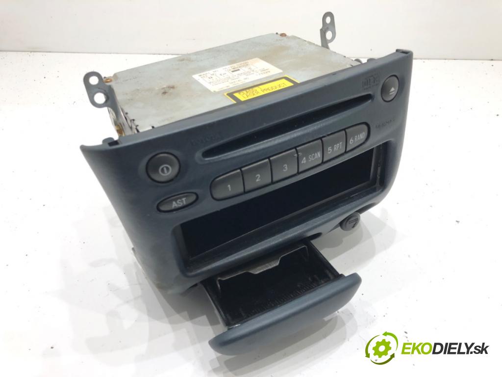 TOYOTA YARIS VERSO (_P2_) 1999 - 2005    1.4 D-4D (NLP20_, NLP22_) 55 kW [75 KM] olej napędowy 2000 - 2005  RADIO 86120-52030 (Audio zariadenia)