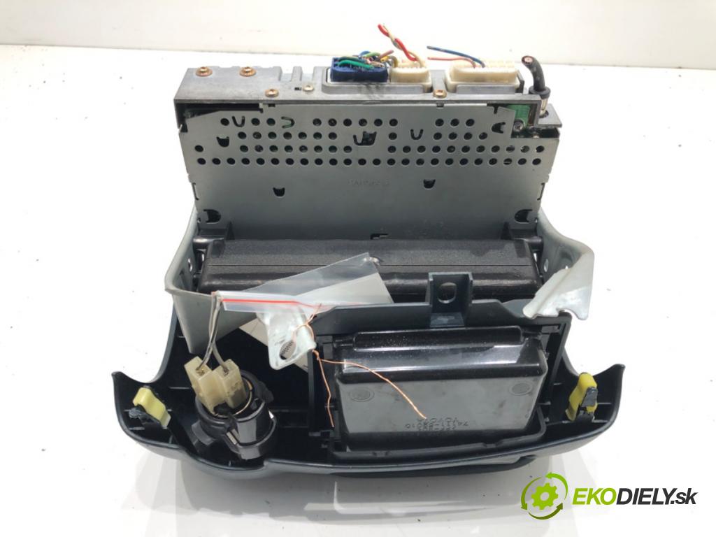 TOYOTA YARIS VERSO (_P2_) 1999 - 2005    1.4 D-4D (NLP20_, NLP22_) 55 kW [75 KM] olej napędowy 2000 - 2005  RADIO 86120-52030 (Audio zariadenia)