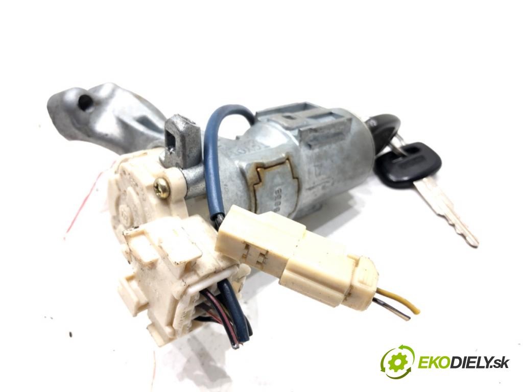 TOYOTA YARIS VERSO (_P2_) 1999 - 2005    1.4 D-4D (NLP20_, NLP22_) 55 kW [75 KM] olej napędowy 2000 - 2005  spinačka 45020-52-1 (Spínacie skrinky a kľúče)