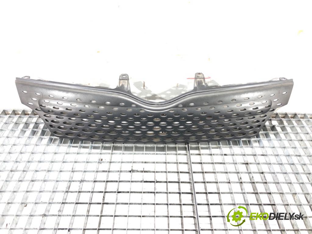 TOYOTA YARIS VERSO (_P2_) 1999 - 2005    1.4 D-4D (NLP20_, NLP22_) 55 kW [75 KM] olej napędowy 2000 - 2005  mřížka maska 53111-52050 (Mřížky (masky) chladičů)
