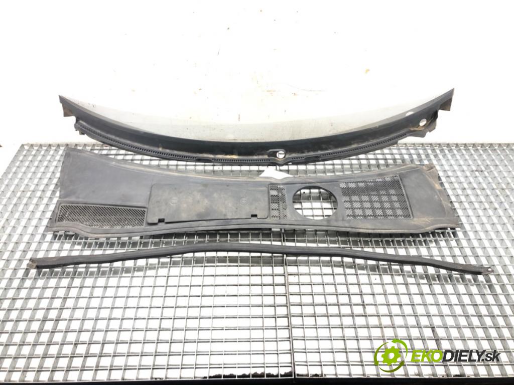 AUDI A6 C5 (4B2) 1997 - 2005    2.0 96 kW [130 KM] benzyna 2001 - 2005  Torpédo, plast pod čelné okno 4B1819403C (Torpéda)