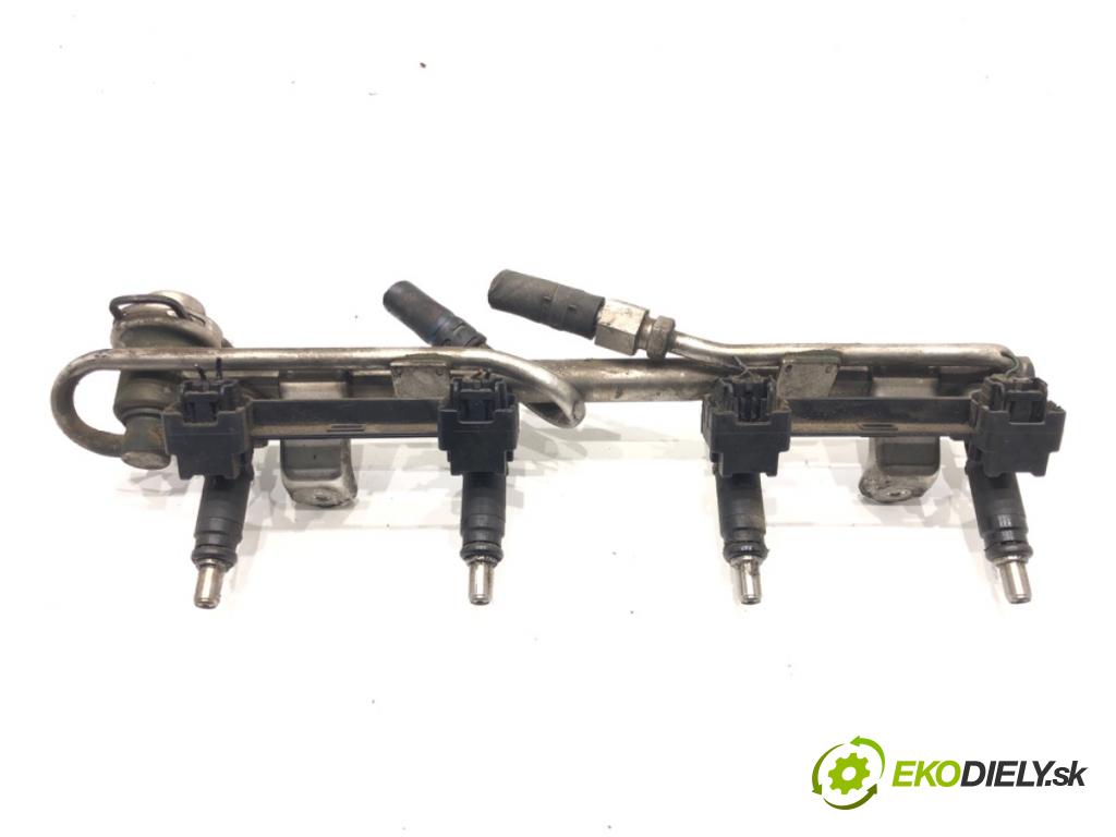 AUDI A6 C5 (4B2) 1997 - 2005    2.0 96 kW [130 KM] benzyna 2001 - 2005  Lišta vstrekovacia 06B133551T (Vstrekovacie lišty)