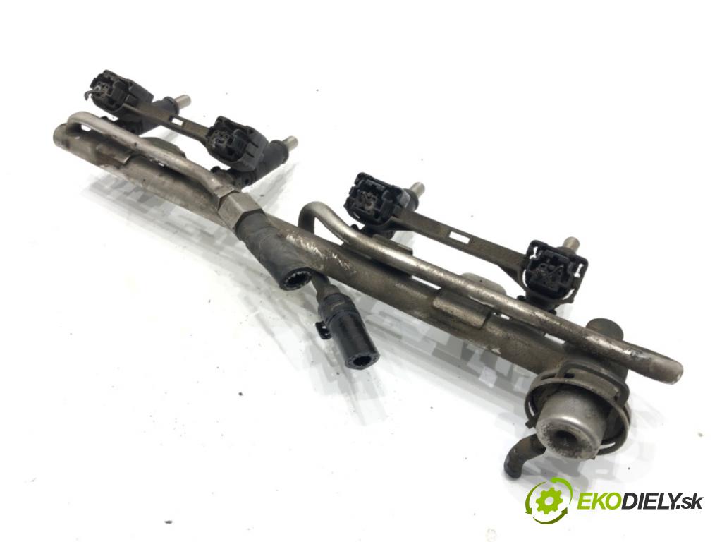 AUDI A6 C5 (4B2) 1997 - 2005    2.0 96 kW [130 KM] benzyna 2001 - 2005  Lišta vstrekovacia 06B133551T (Vstrekovacie lišty)