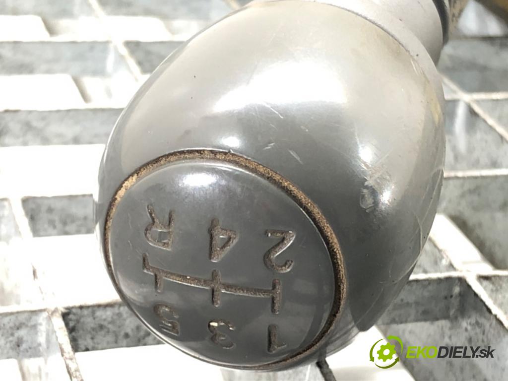 FIAT PANDA (169_) 2003 - 2022    1.2 (169.AXB11, 169.AXB1A) 44 kW [60 KM] benzyna 2003 - 2022  Kulisa  (Rýchlostné páky / kulisy)